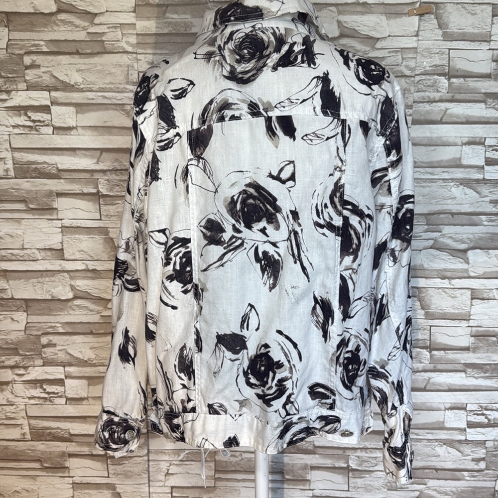 Saint Tropez West Woman 1X Floral Print Jacket - Picture 4 of 8